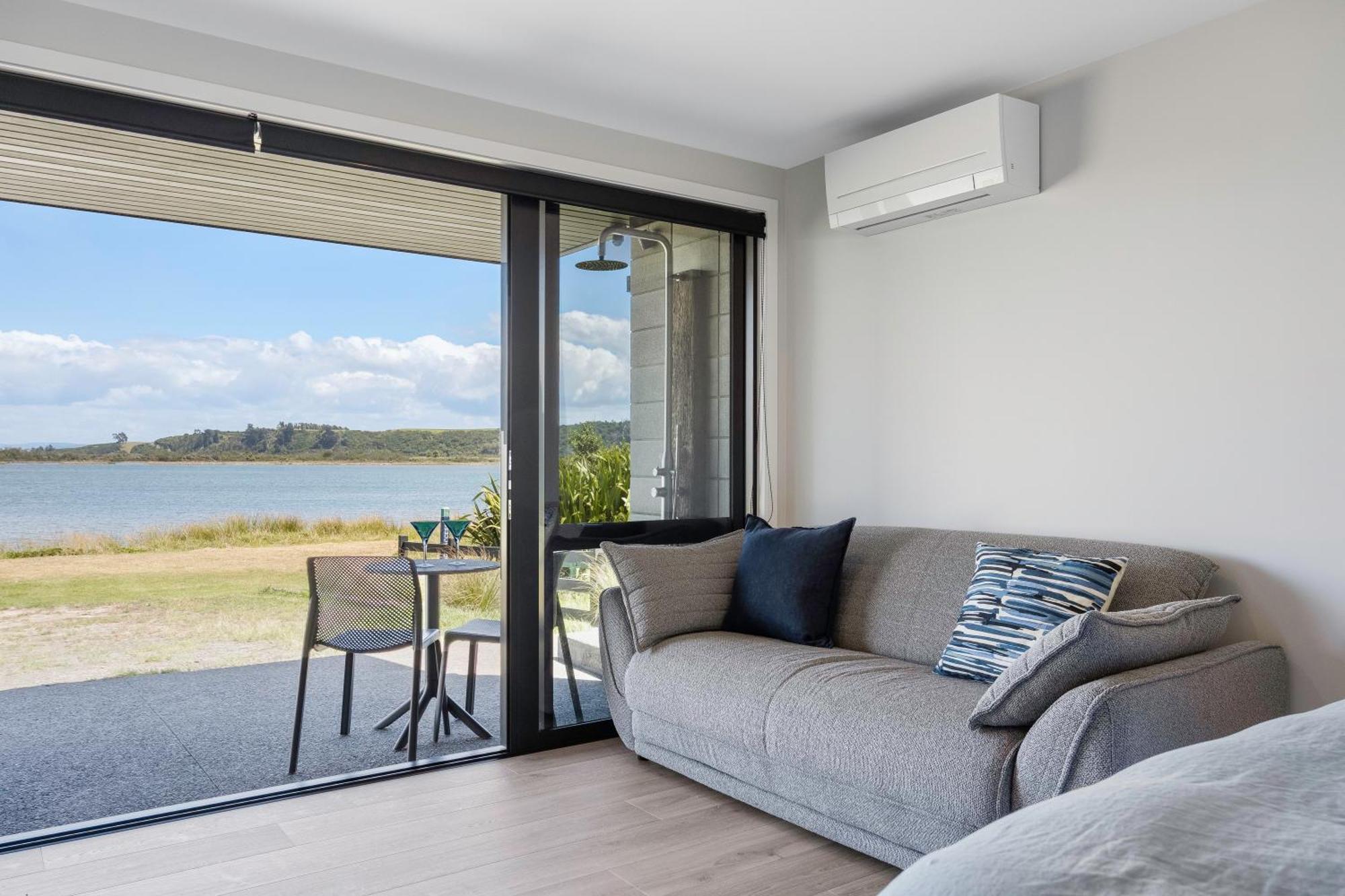 Pukehina Estuary Sunset Views Townhouse & Studio Exterior photo